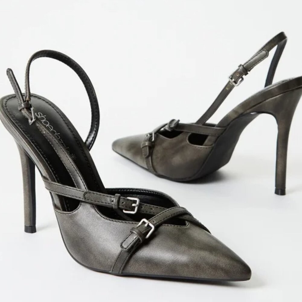 Anastasia Slingback Pump Distressed Black Size 11 wide